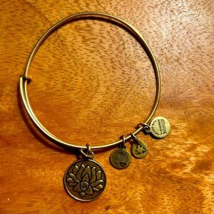 Alex & Ani Lotus Bracelet EUC